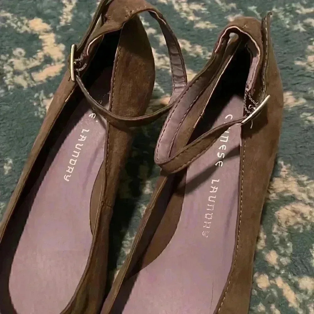 Chinese laundry Always Yours ankle strap wedge faux suede heels 7.5 NWOB - Picture 2 of 7